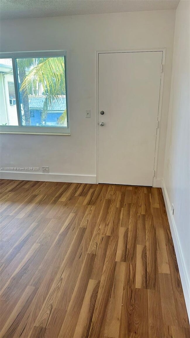 Foto del edificio - 70 NW 77th St