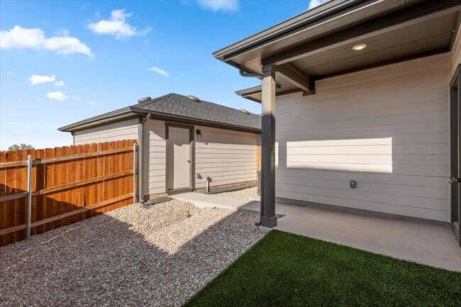 Foto del edificio - 2620 Caleb Asher Lp