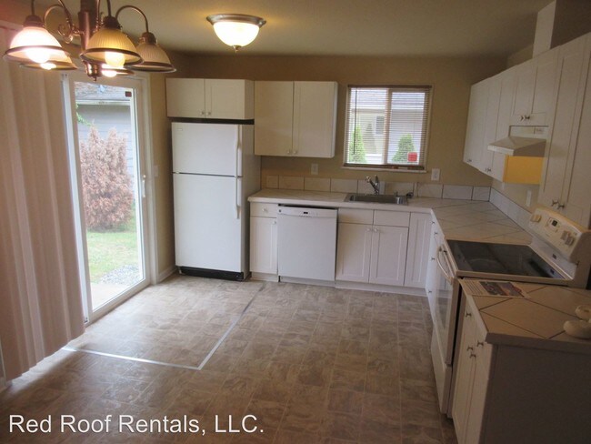 Building Photo - 3 br, 1 bath House - 2341 S Wilkeson