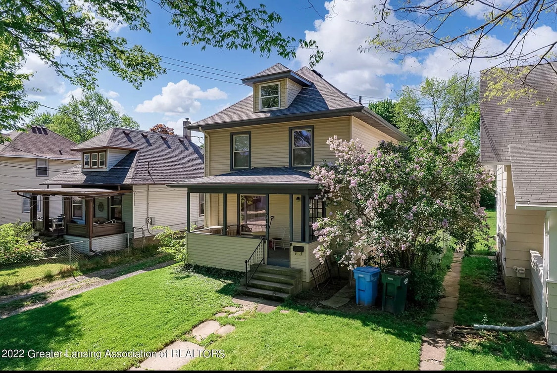 Photo - 211 Smith Ave (Lansing, MI)