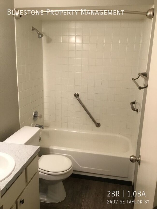 Foto del edificio - $99 First Month Rent Special!
