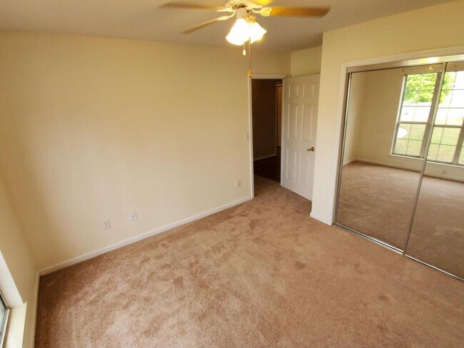 Building Photo - 408 Highland Ridge Drive