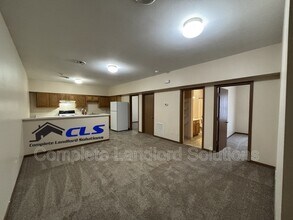 Building Photo - 1400 North Ave