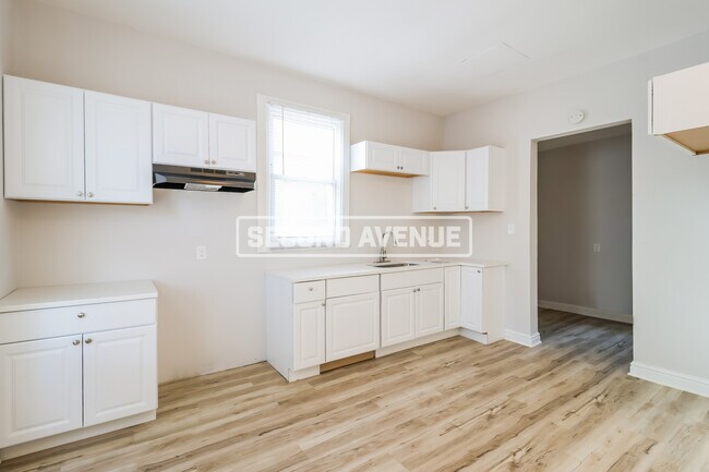 Foto del edificio - 8346 Anthony Wayne Ave