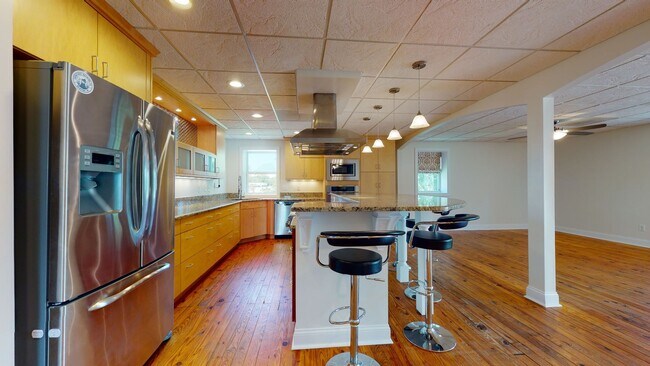 Foto del edificio - 236 Chatham St