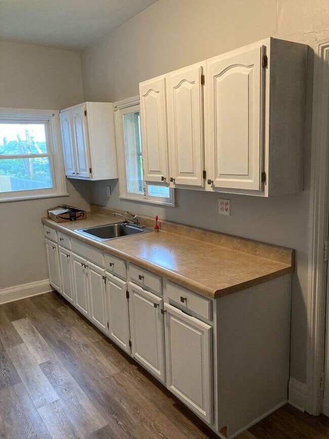 Foto del edificio - 256-258 GREGORY ST