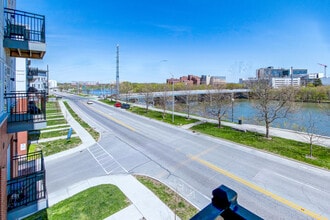 Building Photo - Riverview