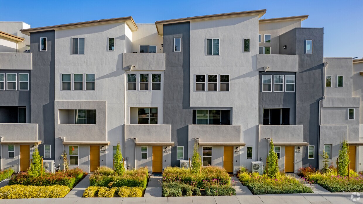 One Lawrence Station Apartments in Santa Clara, CA