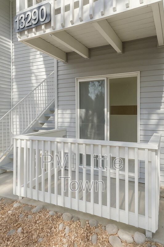 Foto del edificio - 13290 E Jewell Ave