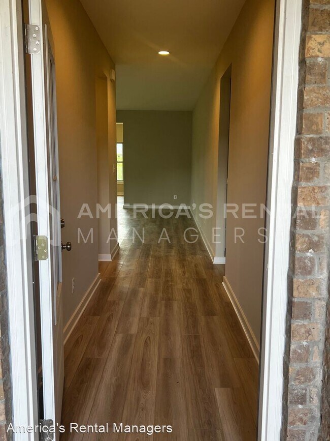 Foto del edificio - 3 br, 2 bath House - 821 Ginger Lee Street