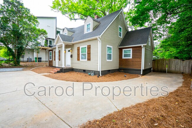 Photo - 3338 Eastway Dr House