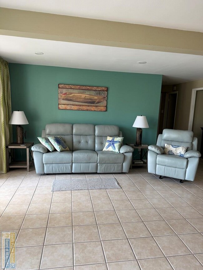 Foto del edificio - 6201 Padre Blvd