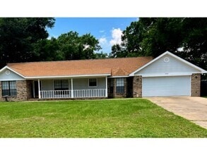 Building Photo - 5808 Hermitage Cir