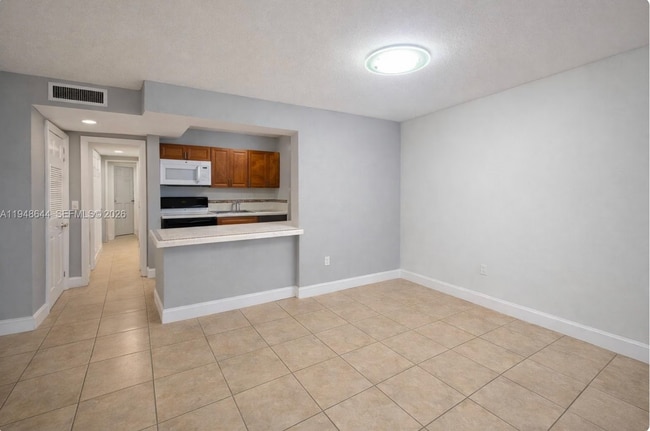 Building Photo - 850 SW 129th Pl
