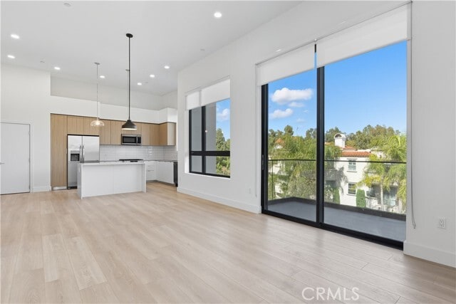 Foto del edificio - 12078 Guerin St