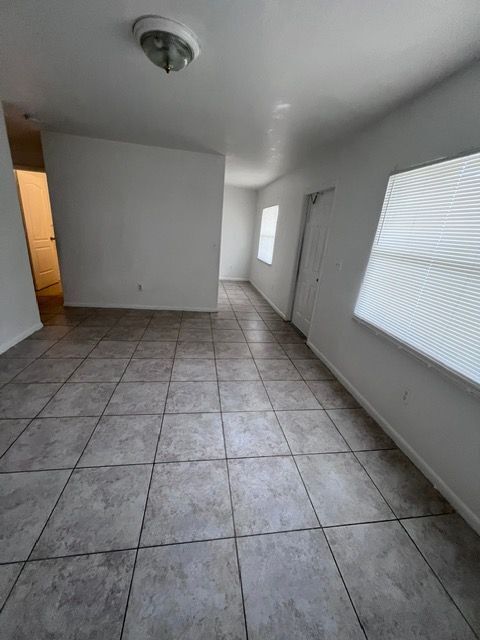 Foto del edificio - 4039 NW 31st Ave