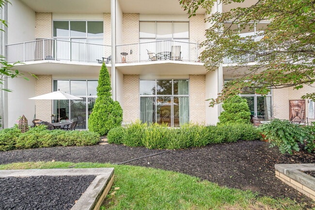 Photo - 1200 N Nash St Apartment