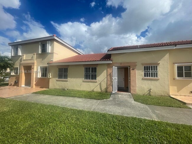 Building Photo - 240 NW 114th Ave