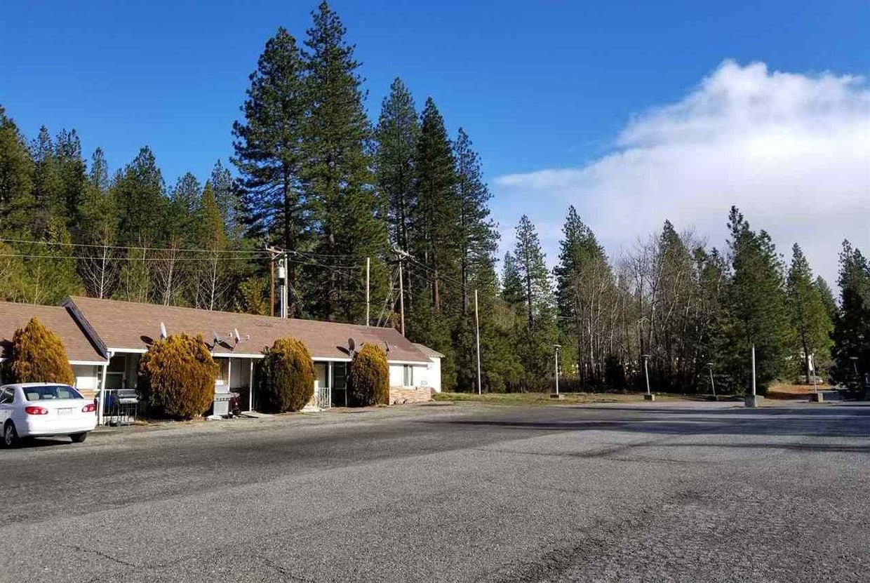 550 Shastina Dr, Weed, CA 96094 Apartments in Weed, CA