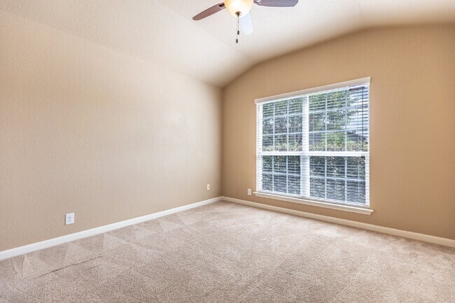 Foto del edificio - 259 Creekview Way
