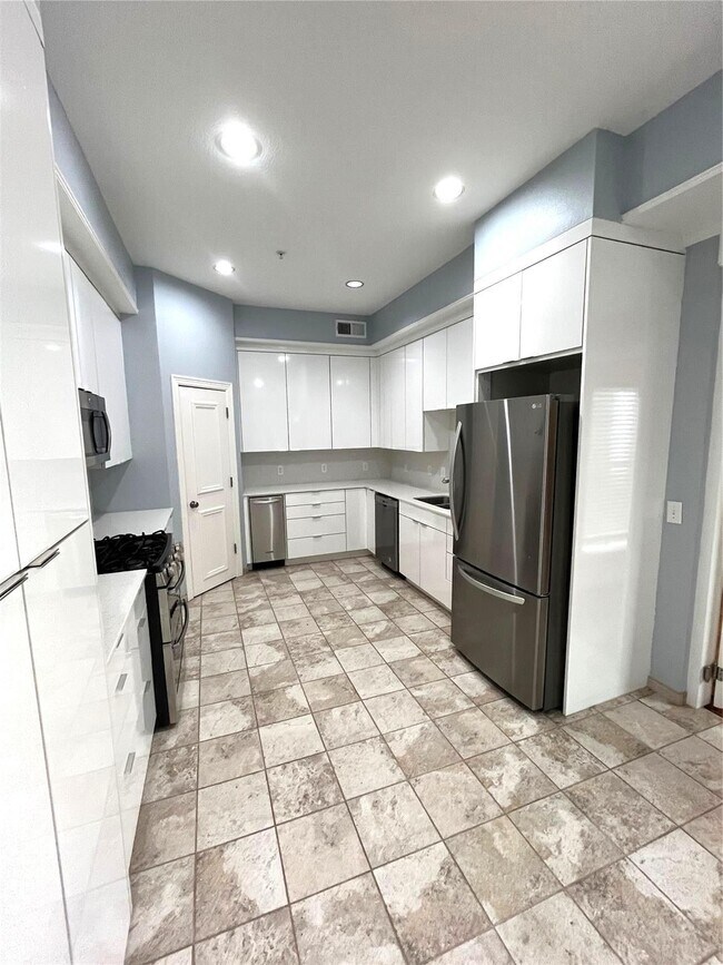 Foto del edificio - 3409 Haynie Ave