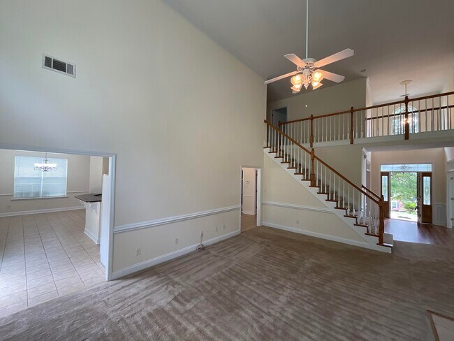 Building Photo - 375 Barnsley Dr