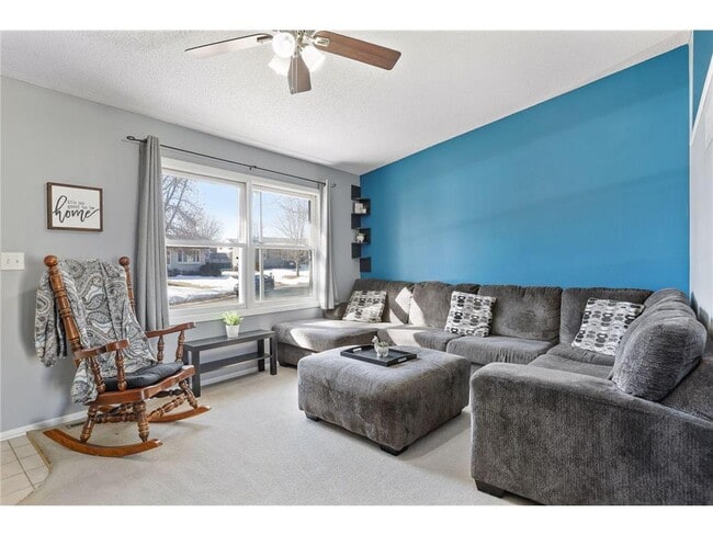 Foto del edificio - 2109 49th Ln NW
