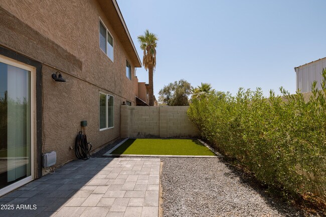 Building Photo - 2014 N 51st Way