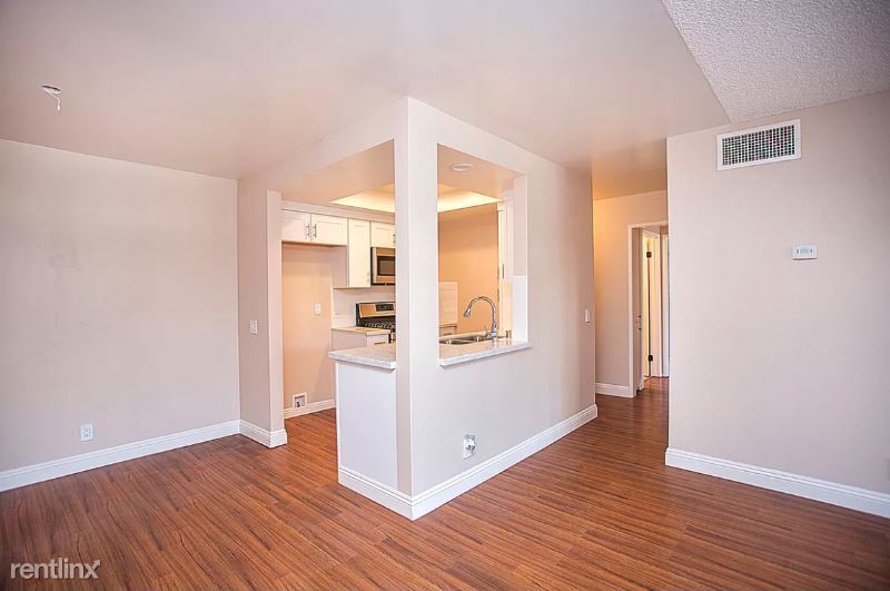 Primary Photo - 2 br, 1 bath Condo - 600 W 3rd St