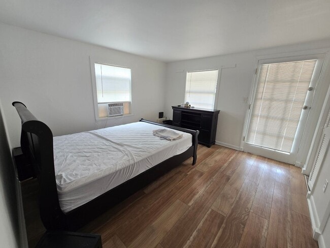 Foto del edificio - 5111 Swift Rd