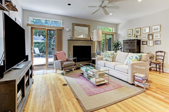 Foto del edificio - 2629 Wroxton Rd