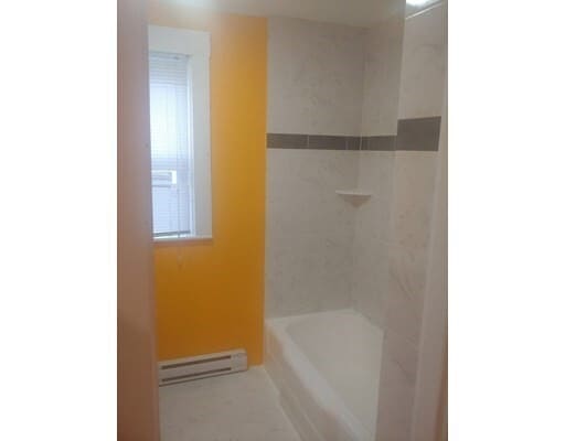 Building Photo - 49 Moraine St
