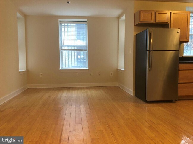 Foto del edificio - 52 Quincy Pl NW