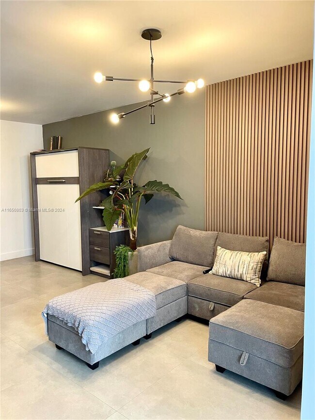 Foto del edificio - 488 NE 18th St