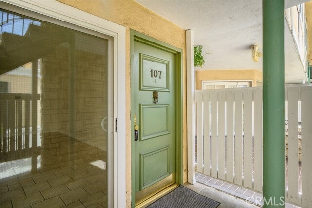 Building Photo - 121 Sinclair Ave