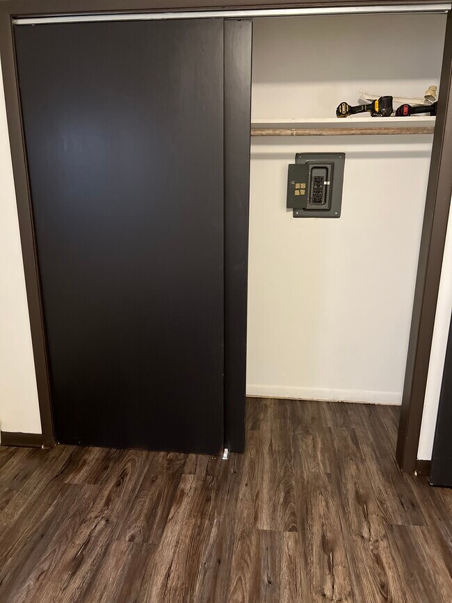 same size closets for both bedrooms - 8054 W 95th St