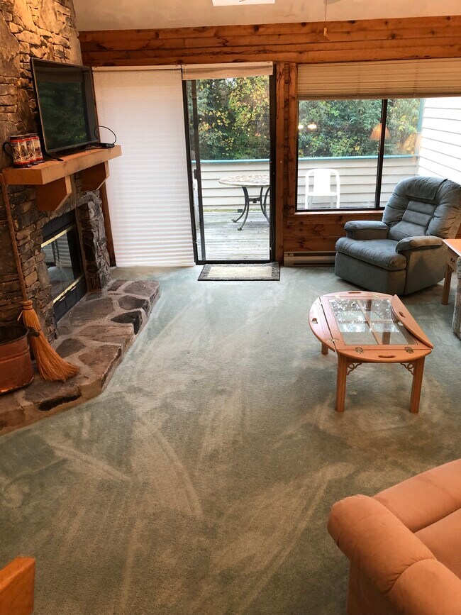 8021 Meadowridge Dr Unit 8021, Champion, PA 15622 Condo for Rent in