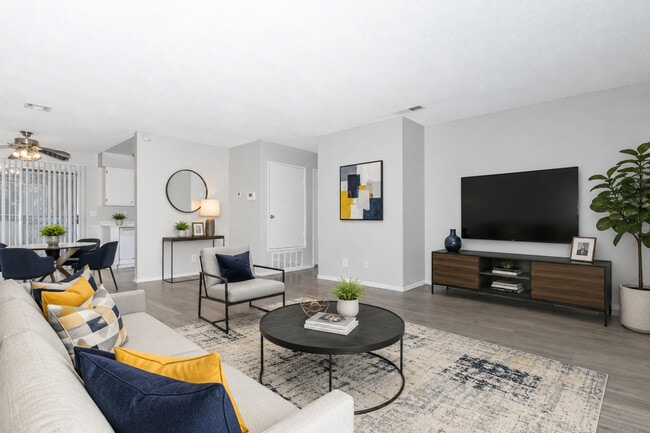 Building Photo - Sienna Heights