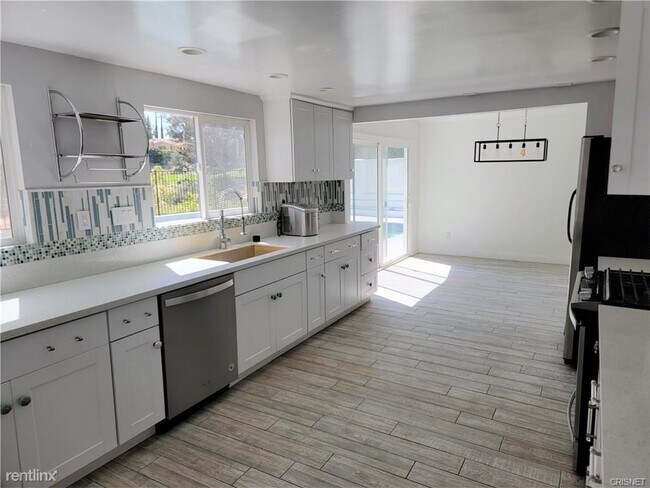 Foto del edificio - 5 br, 3 bath House - 11723 Porter Valley Dr