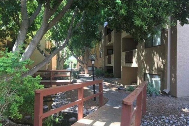 Building Photo - 3031 N Civic Center Plz