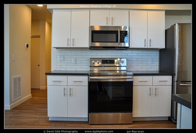 Building Photo - 1566 Myers Ln