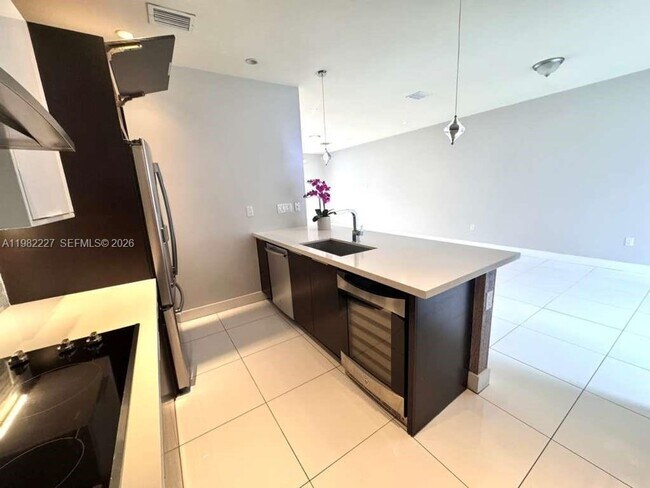 Foto del edificio - 6458 NW 103rd Psge