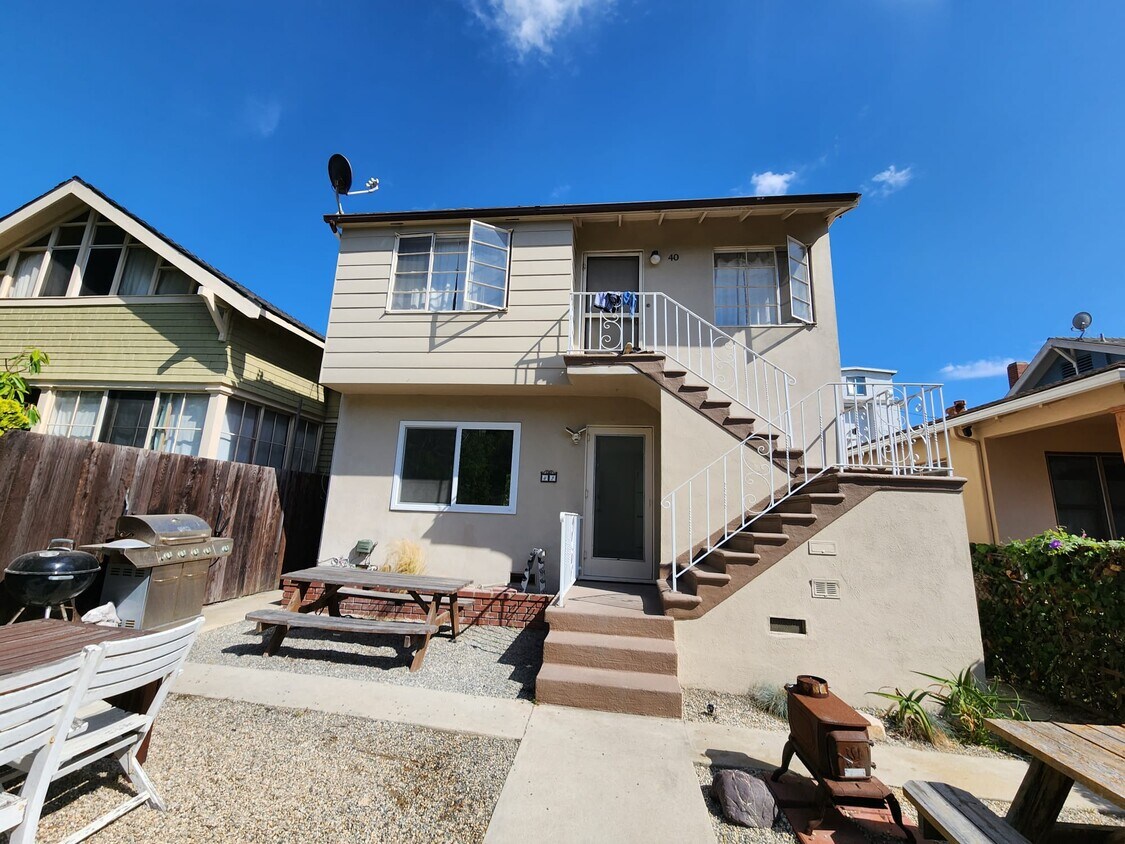 42 Wavecrest Ave, Venice, CA 90291 Townhome Rentals in Venice CA