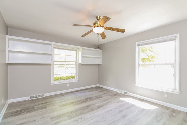 Building Photo - 3706 Cairnbrook Dr
