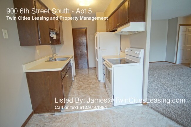 Foto del edificio - 900 6th St S