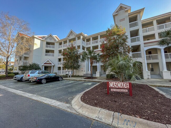 Foto del edificio - 4560 Greenbriar Dr