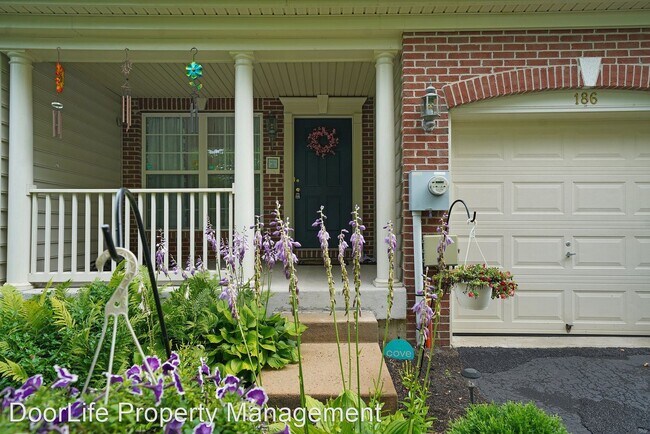 Foto del edificio - 4 br, 3.5 bath House - 186 Penns Manor Dr