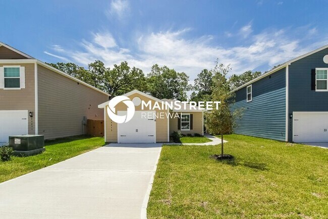 Building Photo - 3 Bedroom Pet-Friendly Home in Magnolia, TX with Main Street Renewal