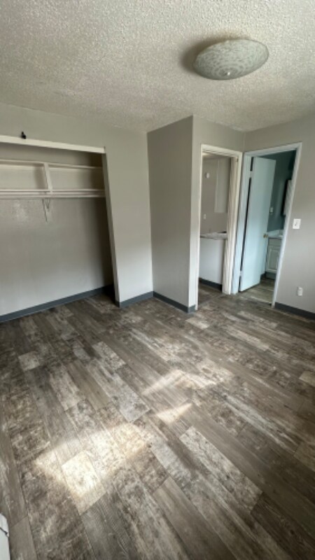 Foto del edificio - 635 10th Ave