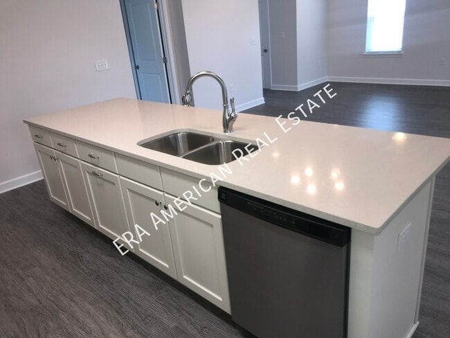 Building Photo - 3 Arabelle Cv